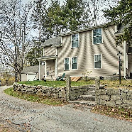 Remodeled Farmhouse In Waterford Near 2 Beaches! Ngoại thất bức ảnh